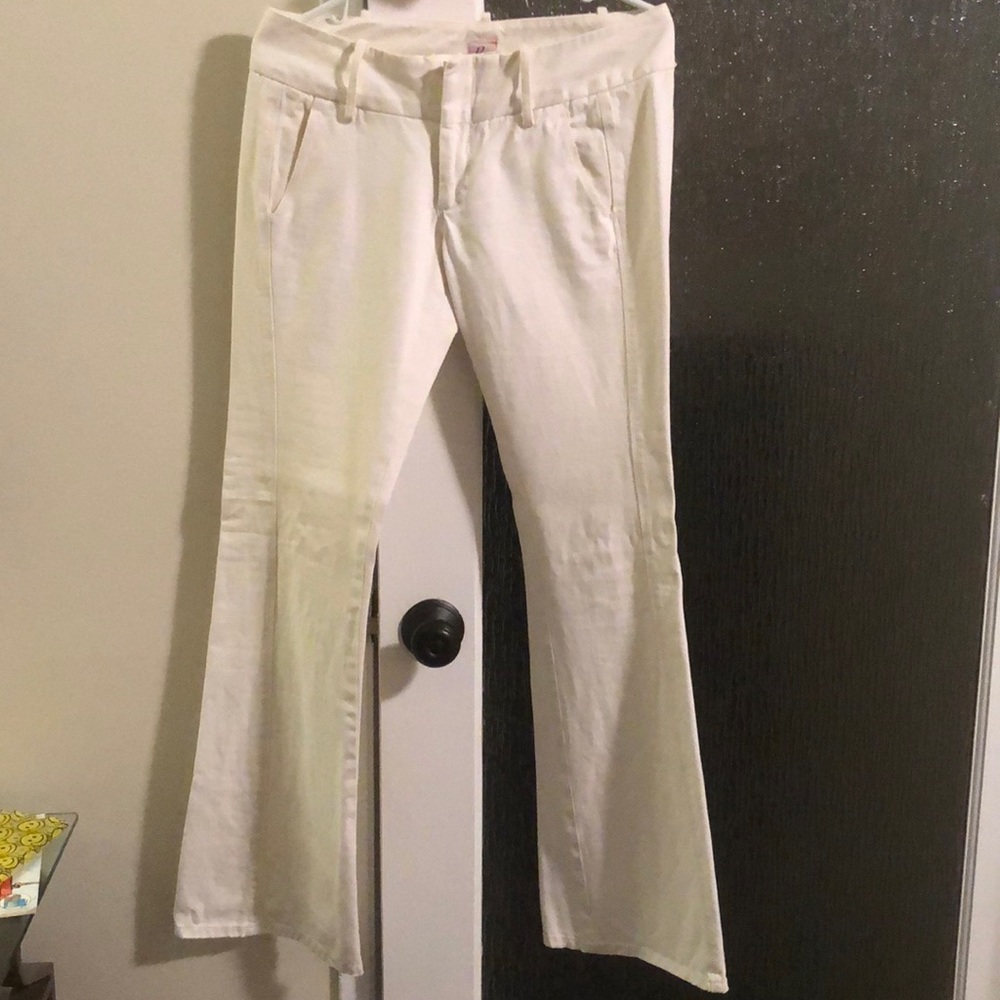 #10 Joie Women's white cream, Jean